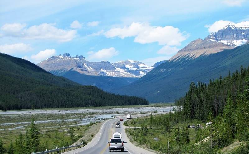 Discover breathtaking road trip destinations. Includes maps and facts of my favourite road trips in Canada
